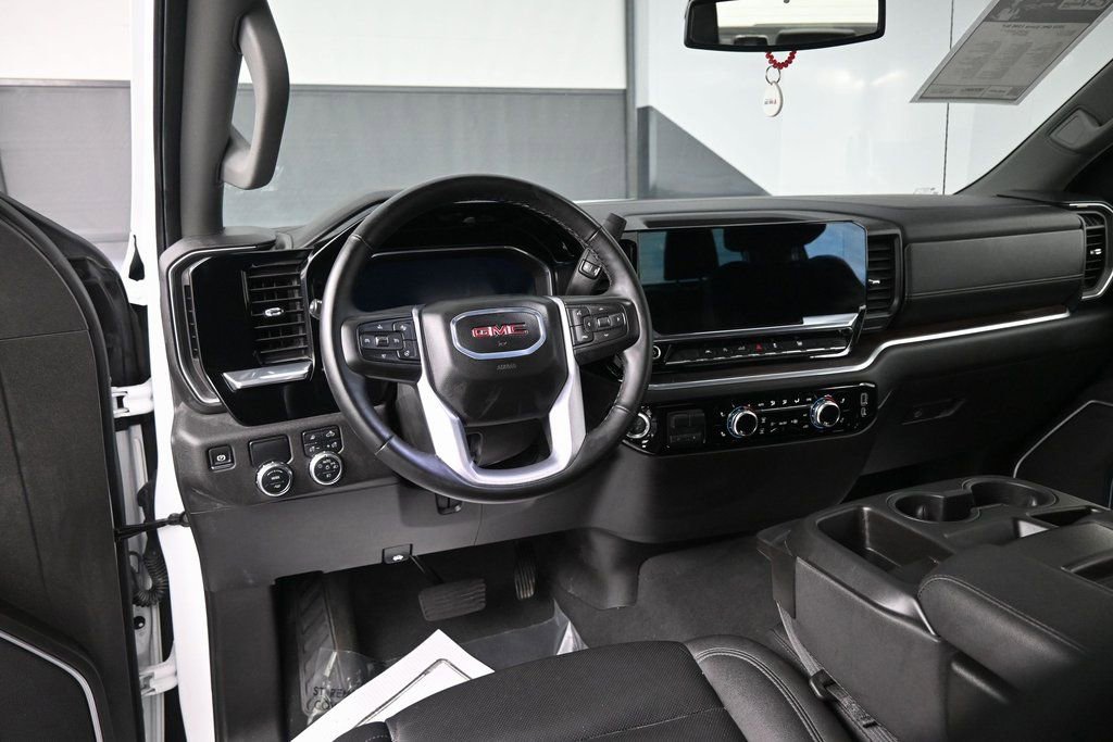 Used 2025 GMC Sierra 1500 SLT image 19