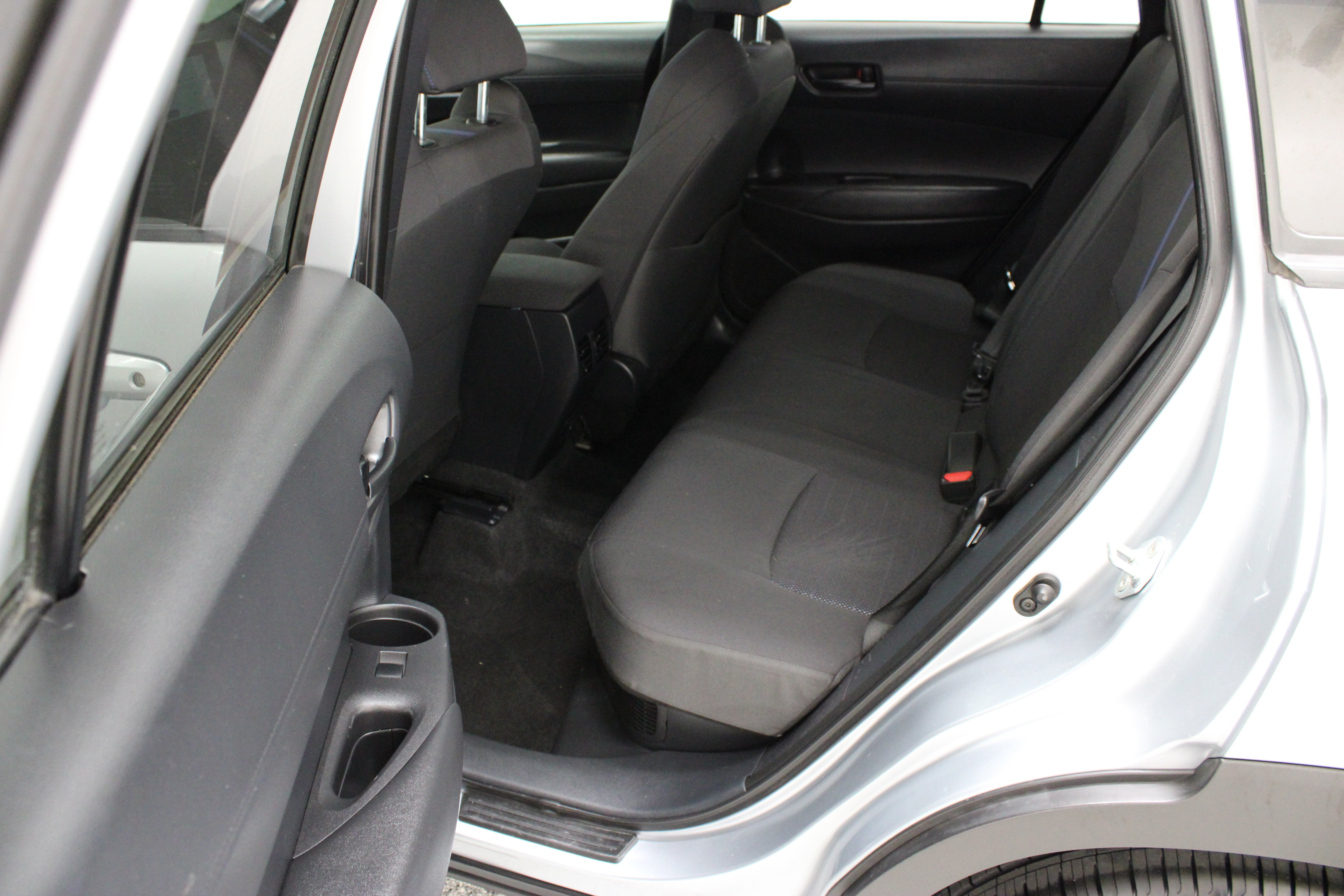 Certified 2024 Toyota Corolla Cross AWD Hybrid image 27
