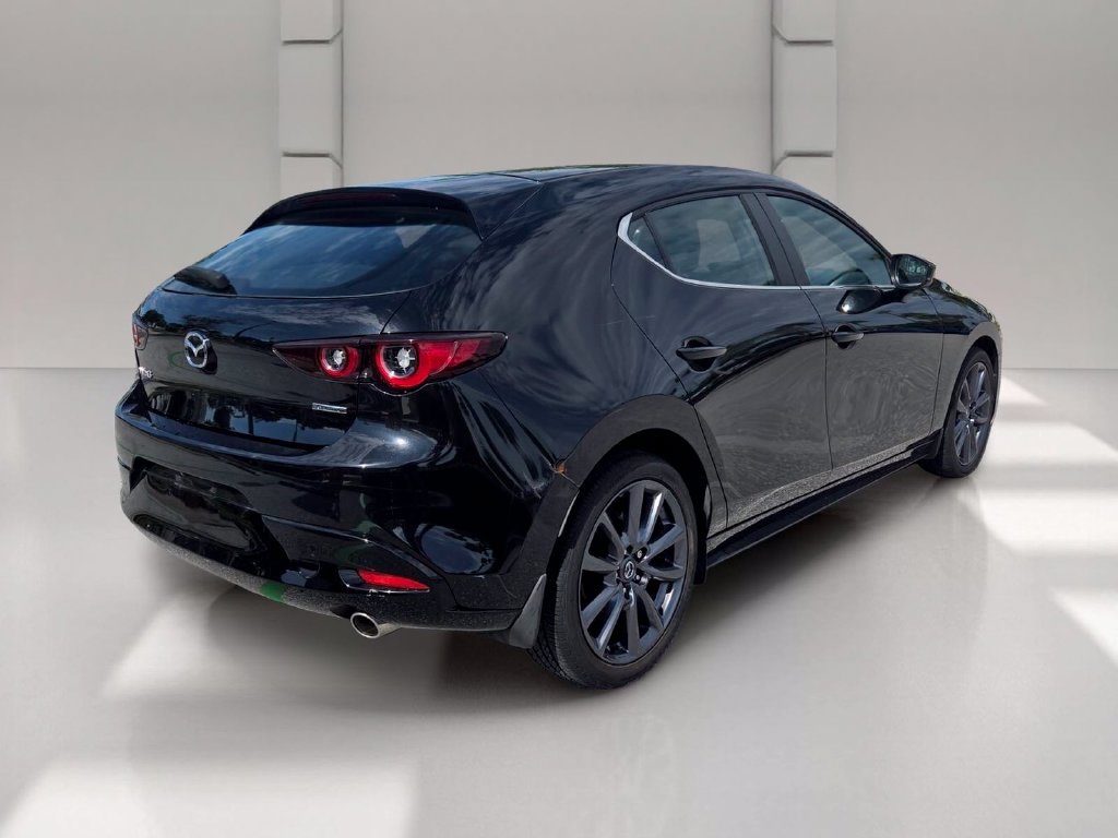 Used 2024 MAZDA MAZDA3 s FWD image 3