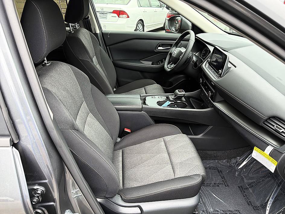 Certified 2026 Nissan Rogue SV FWD image 19