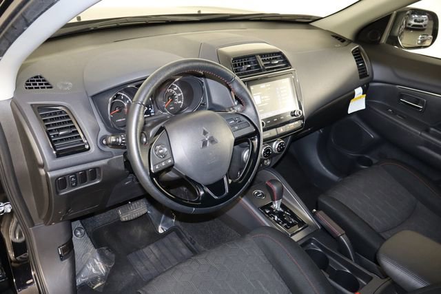 Used 2024 Mitsubishi Outlander Sport ES image 23