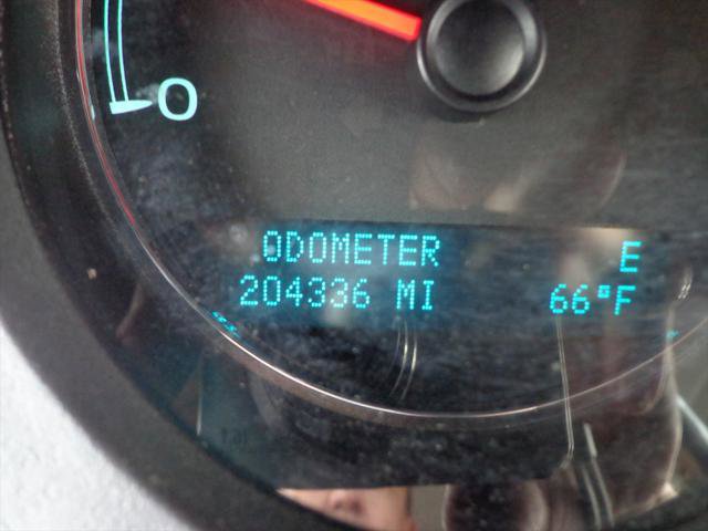 Used 2011 GMC Sierra 3500 SLT w/ SLT Convenience Package image 12