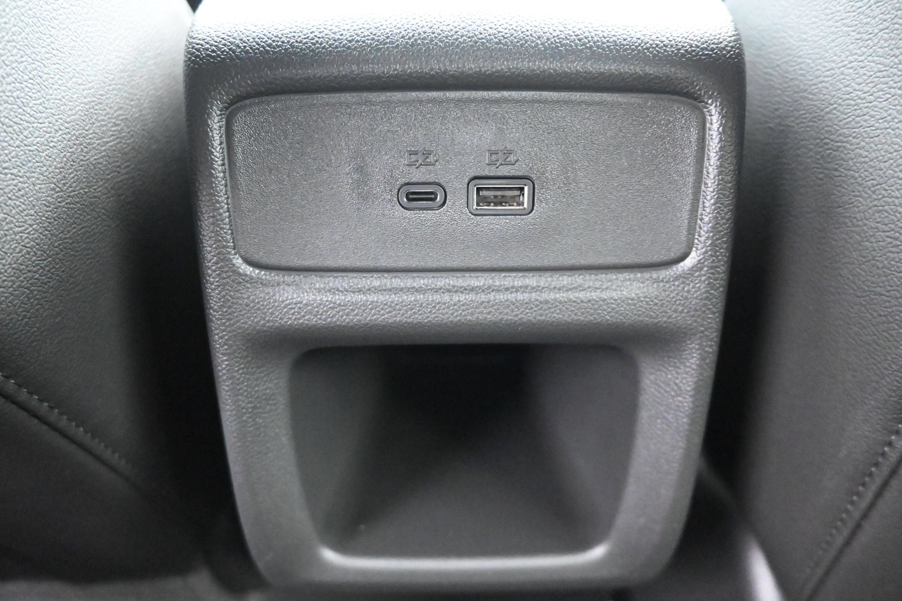 New 2026 Chevrolet Trax RS w/ Sunroof Package FWD image 24
