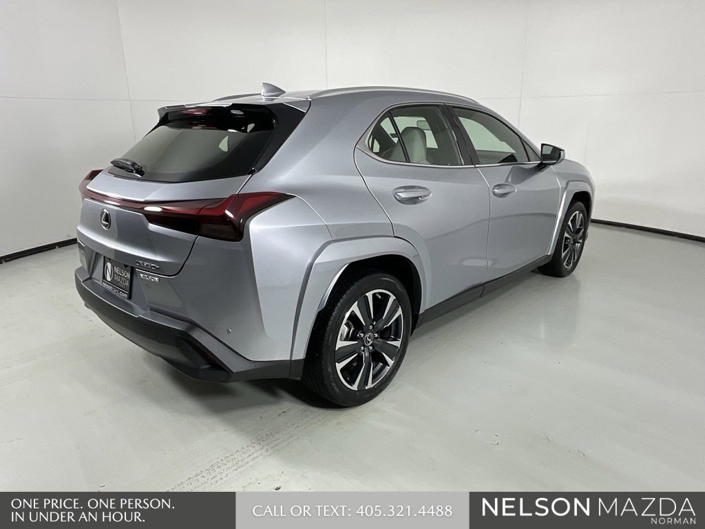 Used 2023 Lexus UX 250h FWD w/ Accessory Package (Z2) image 7