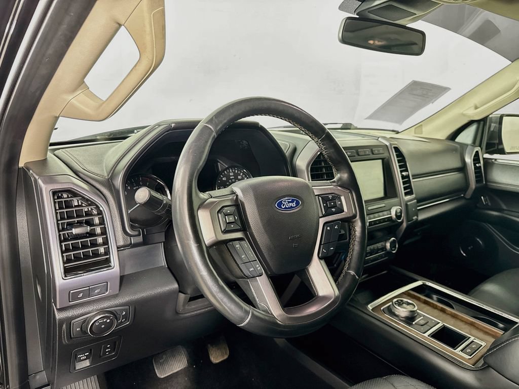 Used 2019 Ford Expedition Platinum RWD image 10