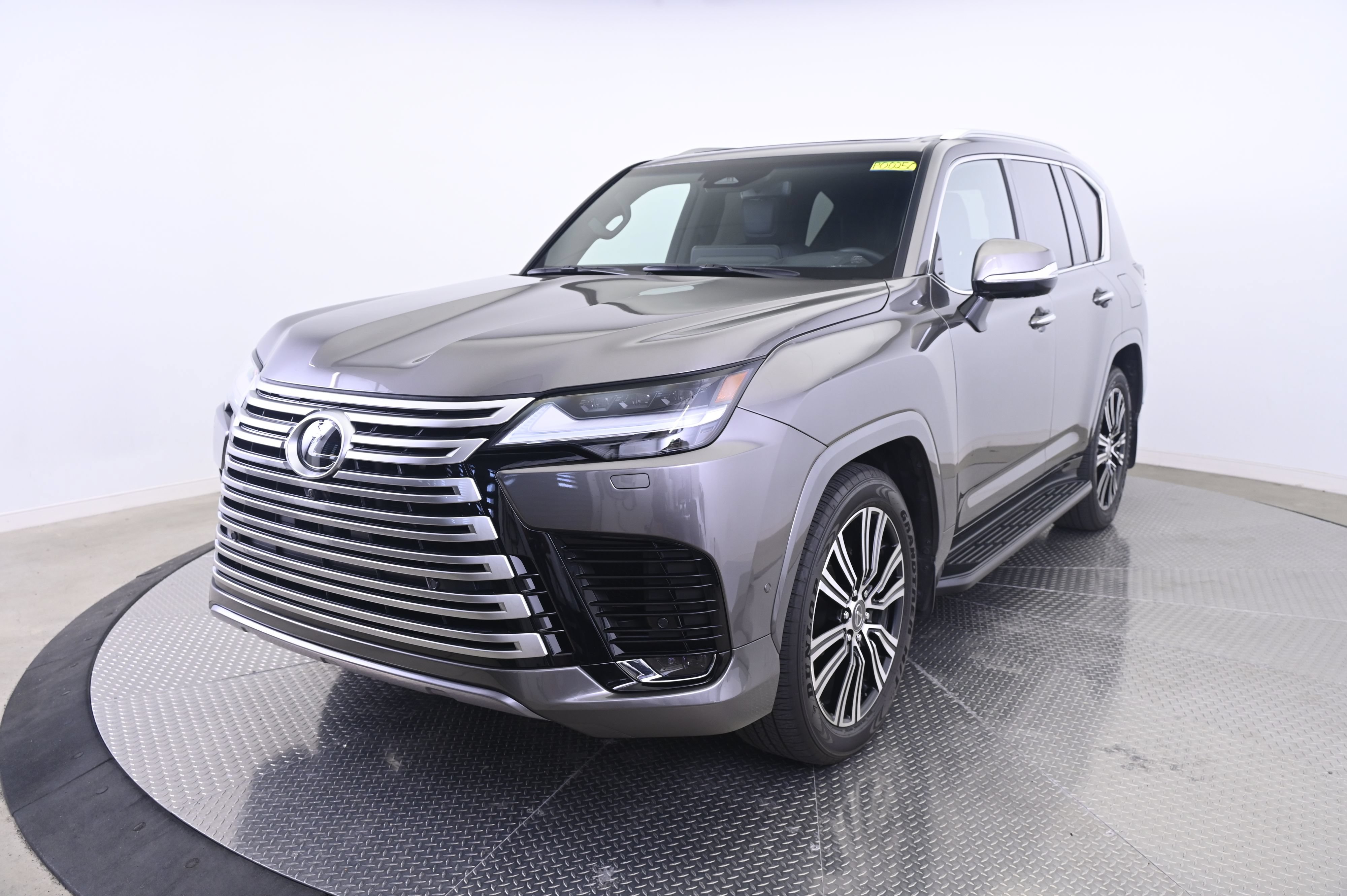 Used 2026 Lexus LX 700h Luxury AWD/4WD image 1