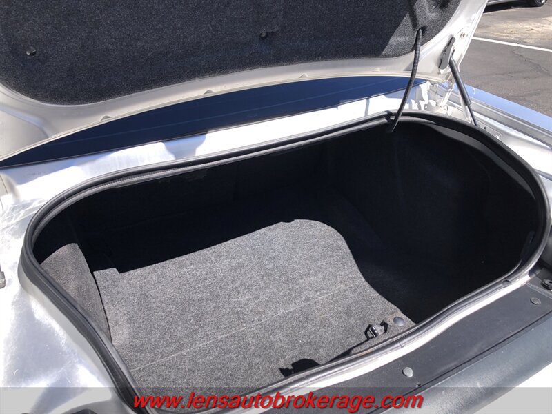 Used 2010 Dodge Challenger R/T RWD image 20