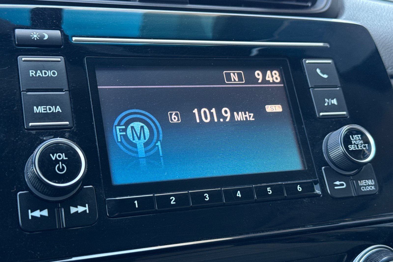 Certified 2019 Honda CR-V LX image 18