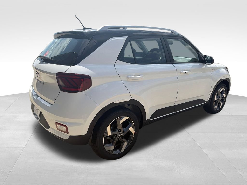 New 2026 Hyundai Venue SEL FWD image 7
