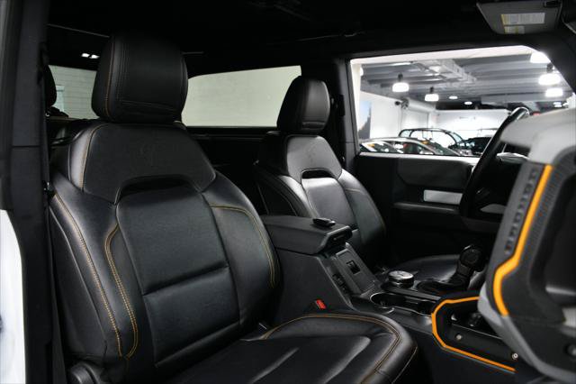 Used 2023 Ford Bronco Badlands w/ Sasquatch Package AWD/4WD image 46