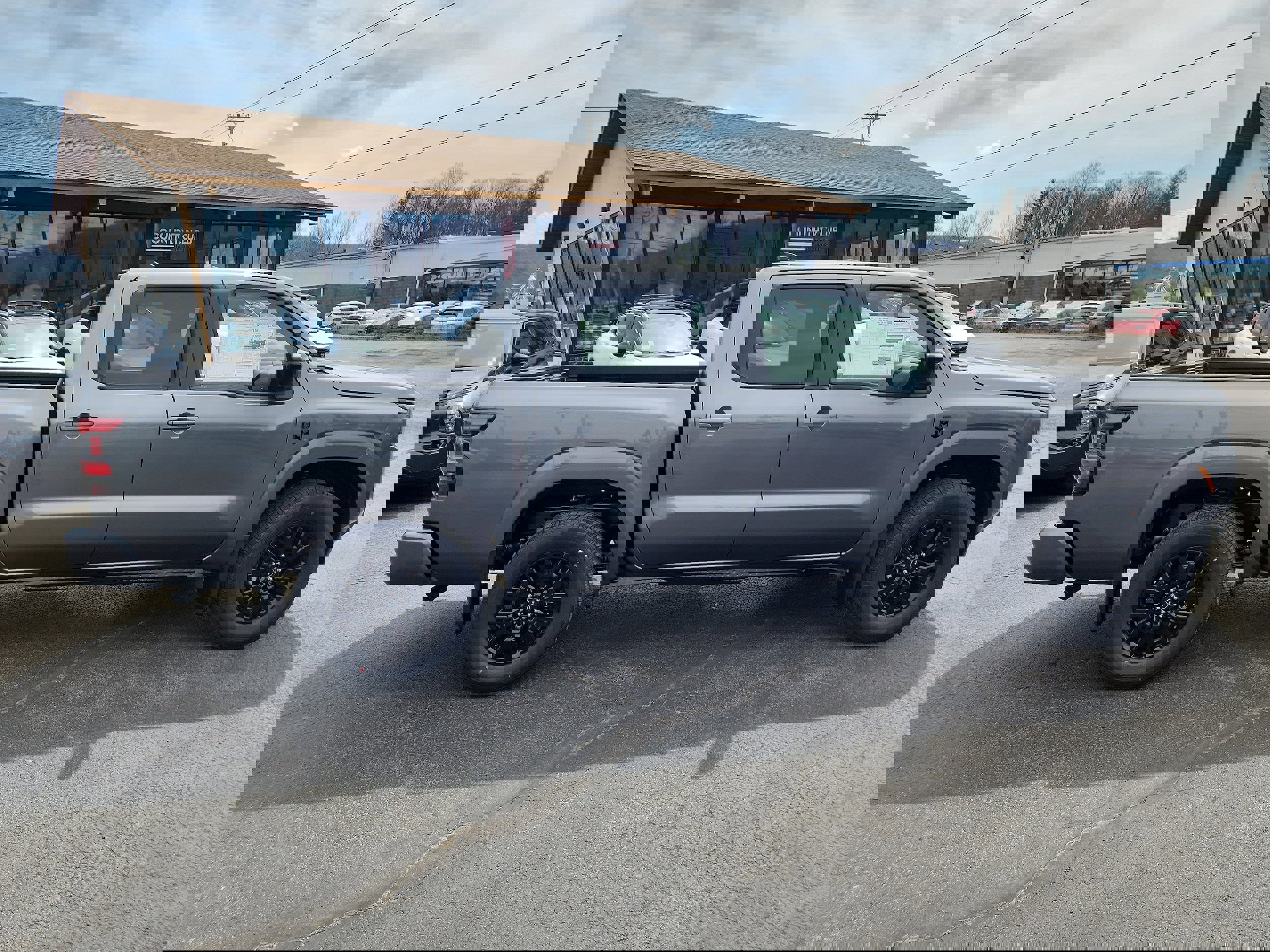 New 2026 Nissan Frontier SV image 9