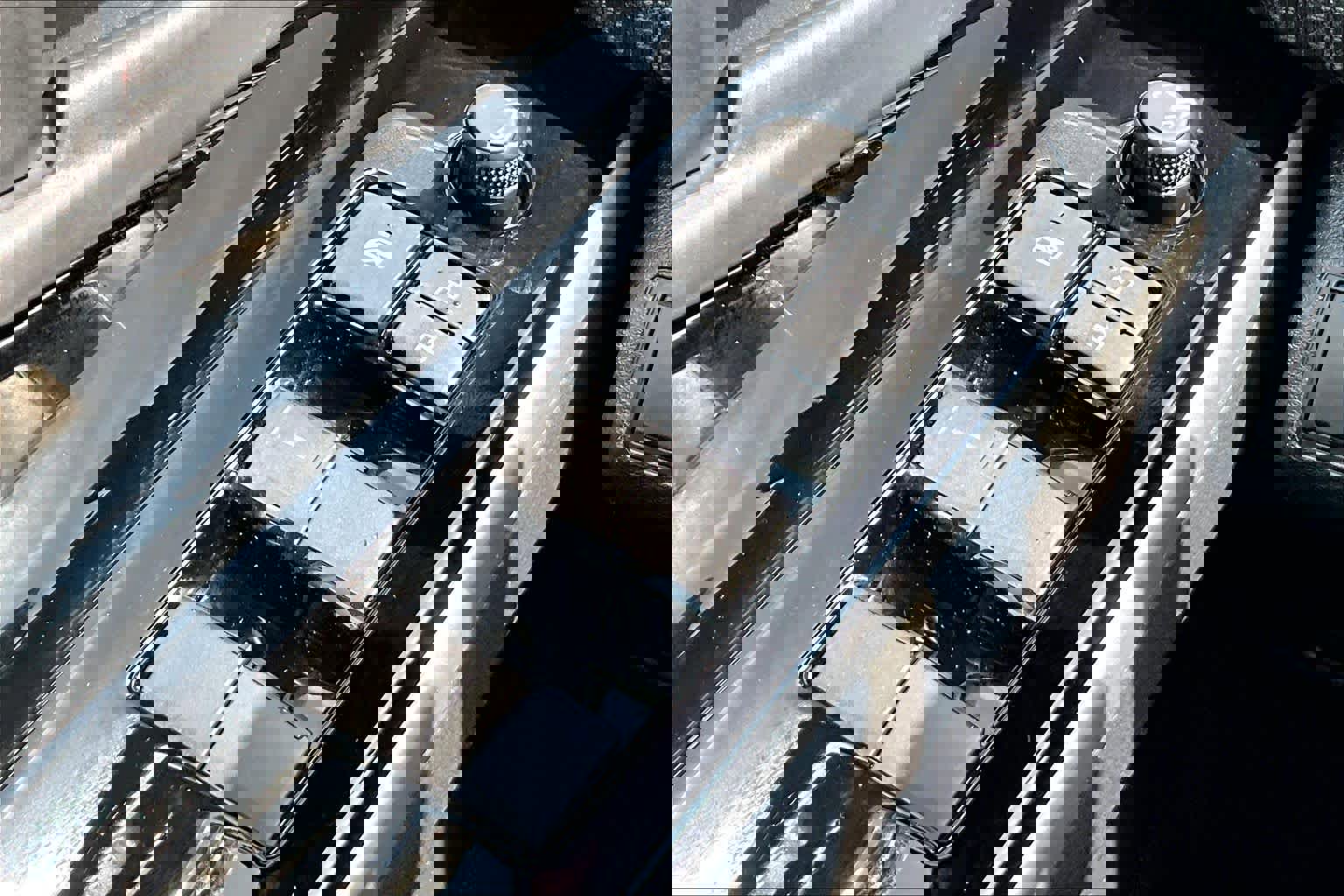 Used 2024 Toyota bZ4X XLE w/ Weather Package AWD/4WD image 32