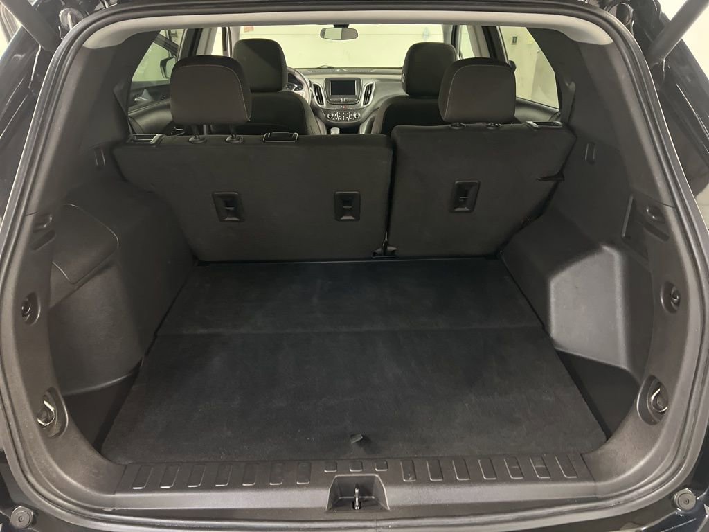 Used 2023 Chevrolet Equinox LT w/ Driver Convenience Package AWD/4WD image 34