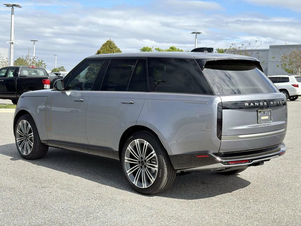New 2026 Land Rover Range Rover SE image 3