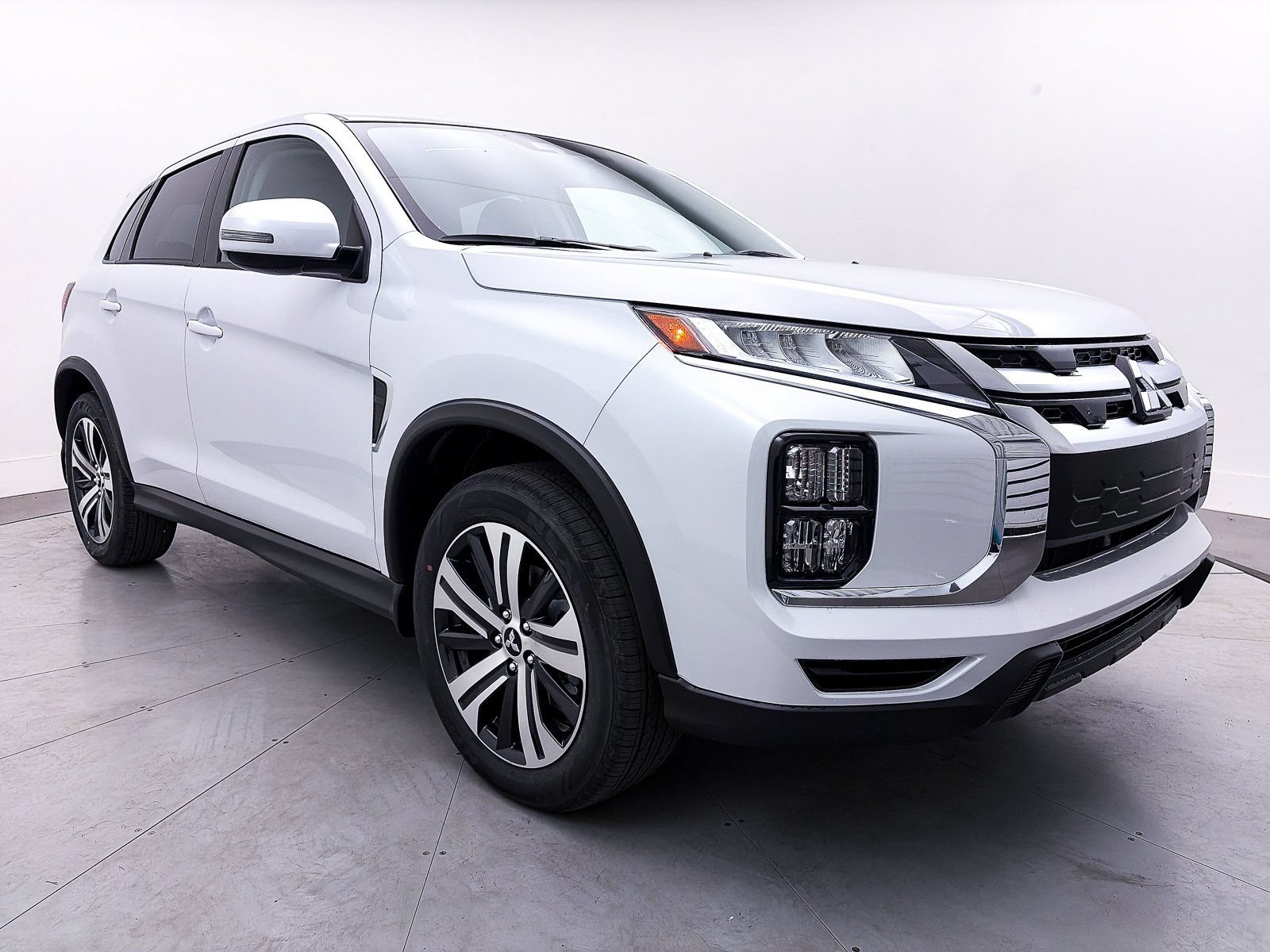 New 2026 Mitsubishi Outlander Sport SE