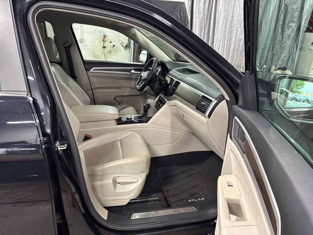 Used 2022 Volkswagen Atlas SE AWD/4WD image 43