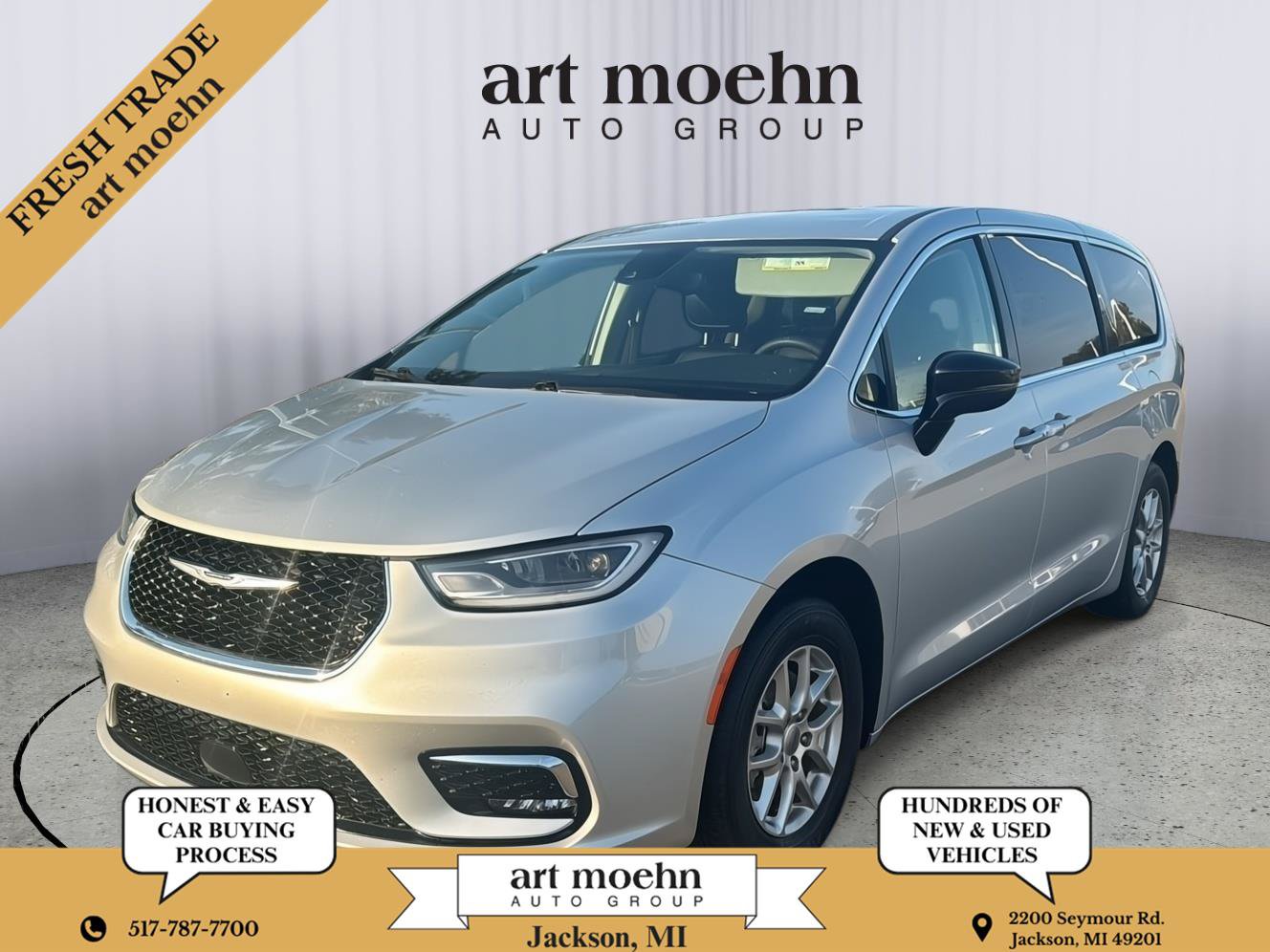 Used 2024 Chrysler Pacifica Touring-L FWD video 1