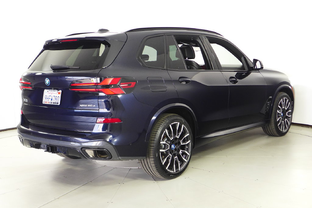 Certified 2024 BMW X5 xDrive50e w/ M Sport Package AWD/4WD image 7