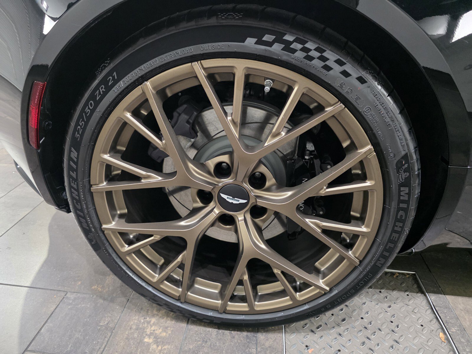 New 2026 Aston Martin DB12 Convertible RWD image 4