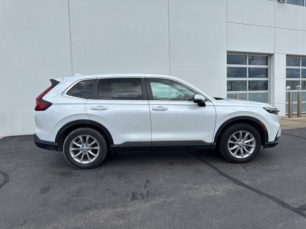 Used 2023 Honda CR-V EX-L image 3