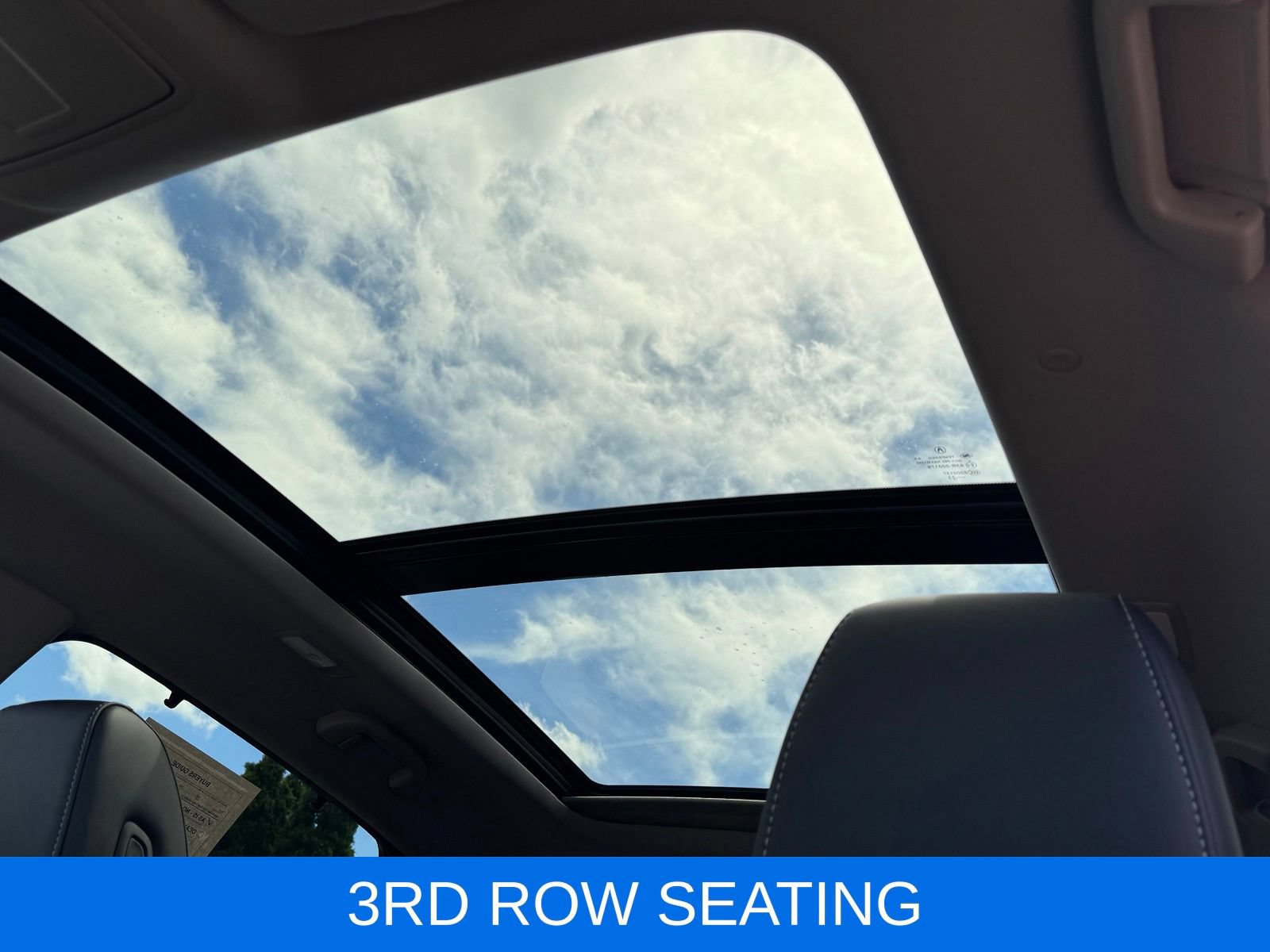 Used 2023 Acura MDX w/ Technology Package AWD/4WD image 28