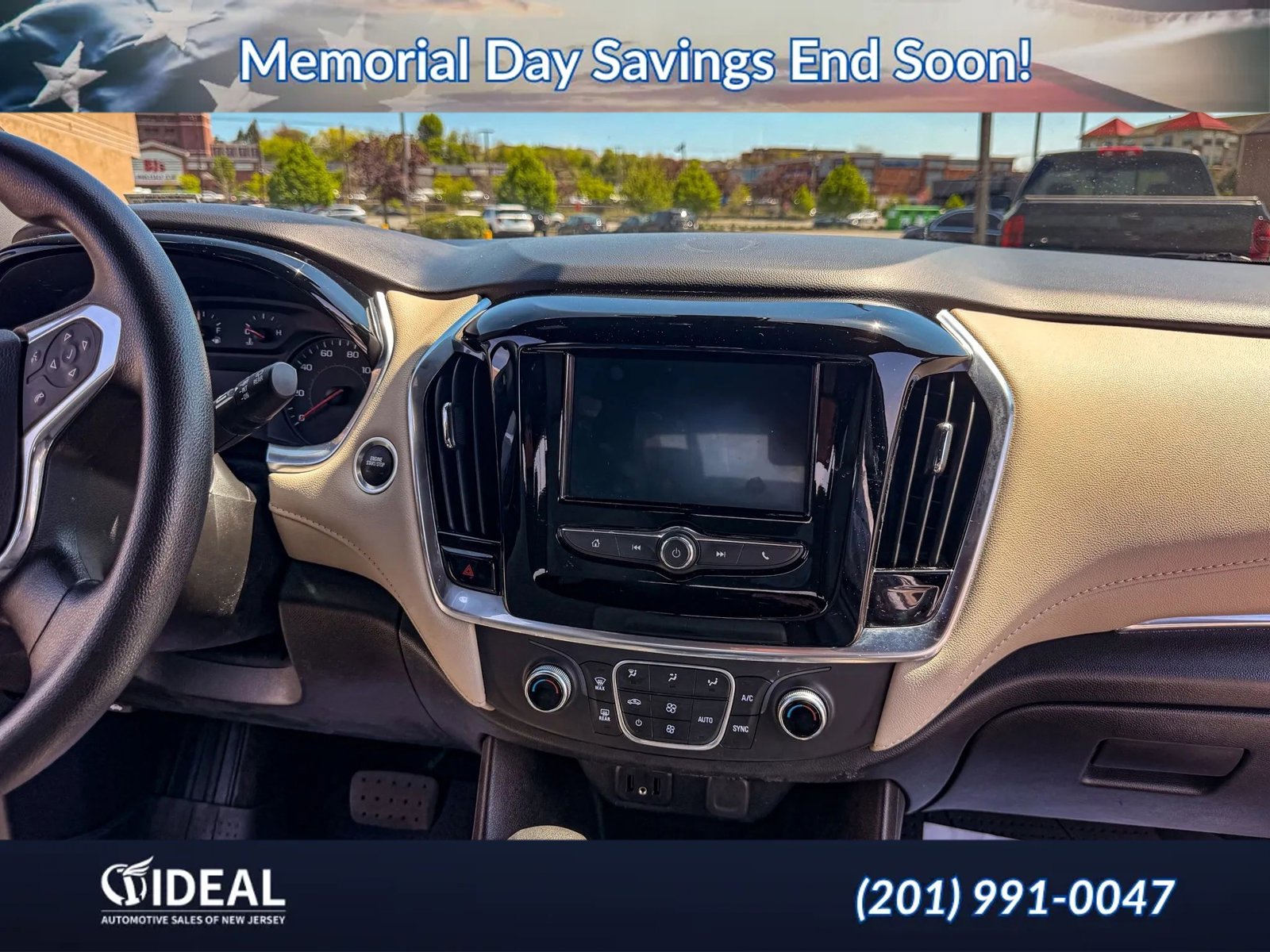 Used 2022 Chevrolet Traverse LS FWD image 23