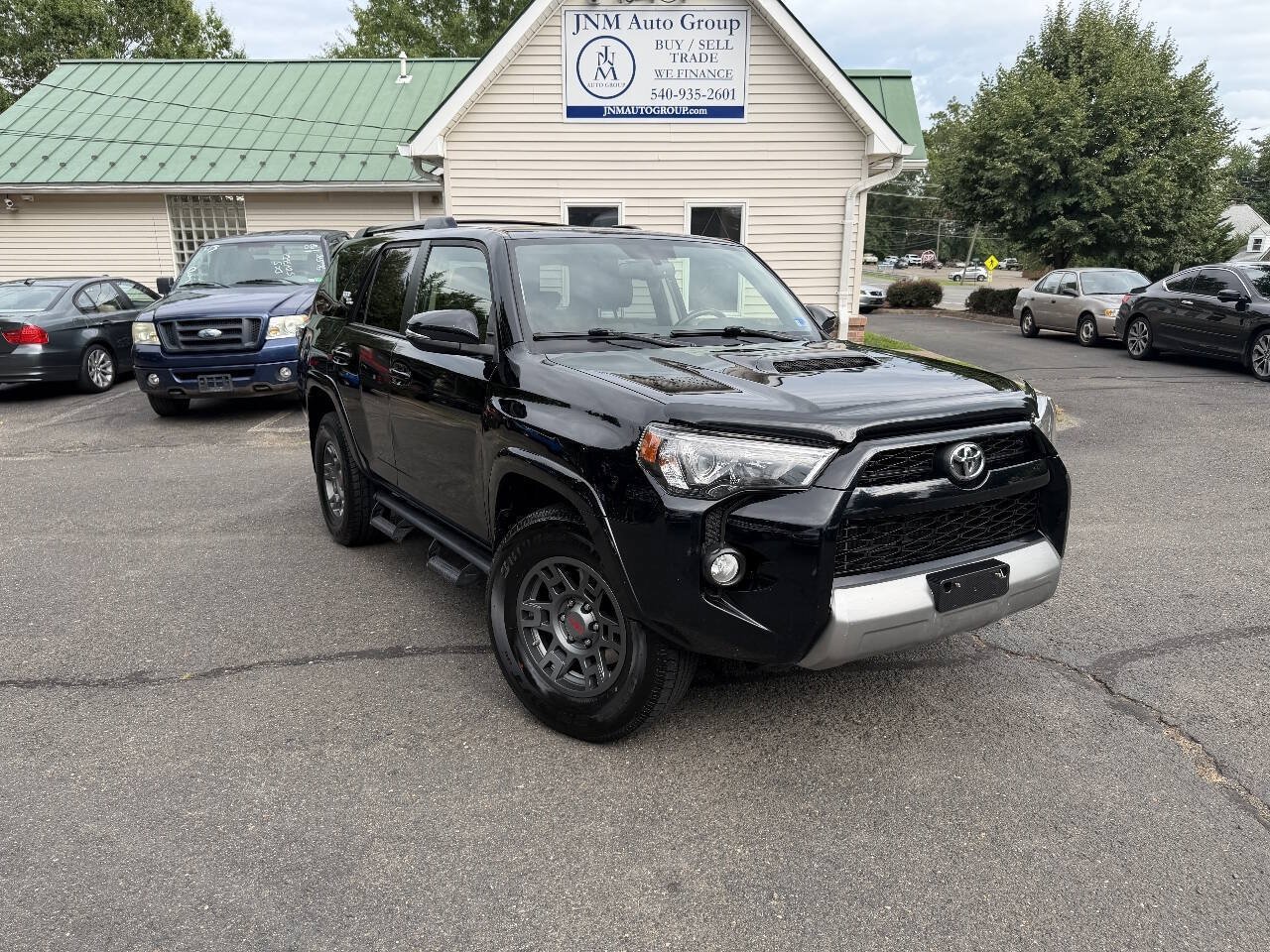Used 2019 Toyota 4Runner TRD Off-Road Premium AWD/4WD image 1