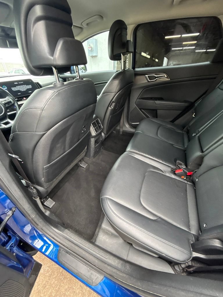 Certified 2023 Kia Sportage EX FWD image 18