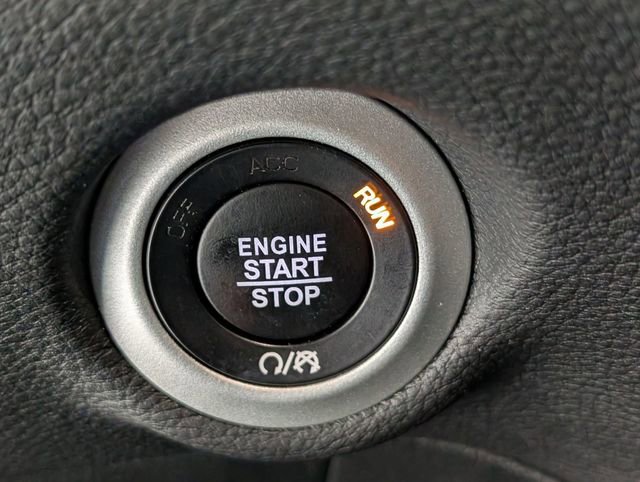 Certified 2024 Chrysler Pacifica Limited w/ Uconnect Theater Family Group image 25