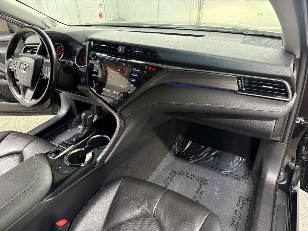 Used 2019 Toyota Camry XSE FWD image 35