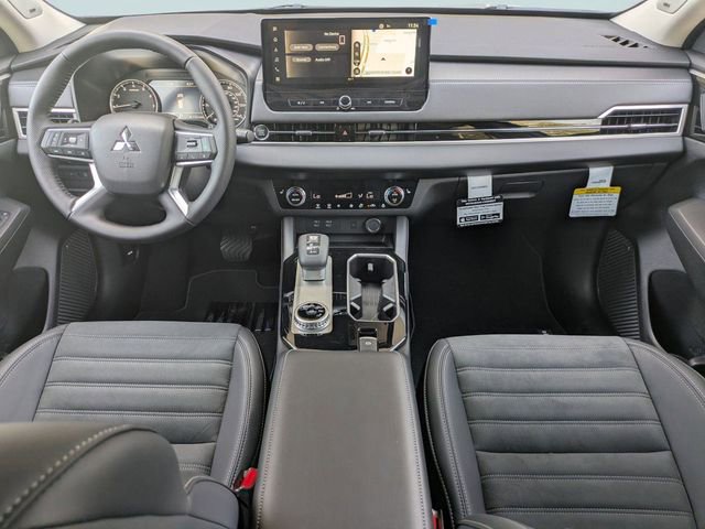 New 2026 Mitsubishi Outlander SE image 17