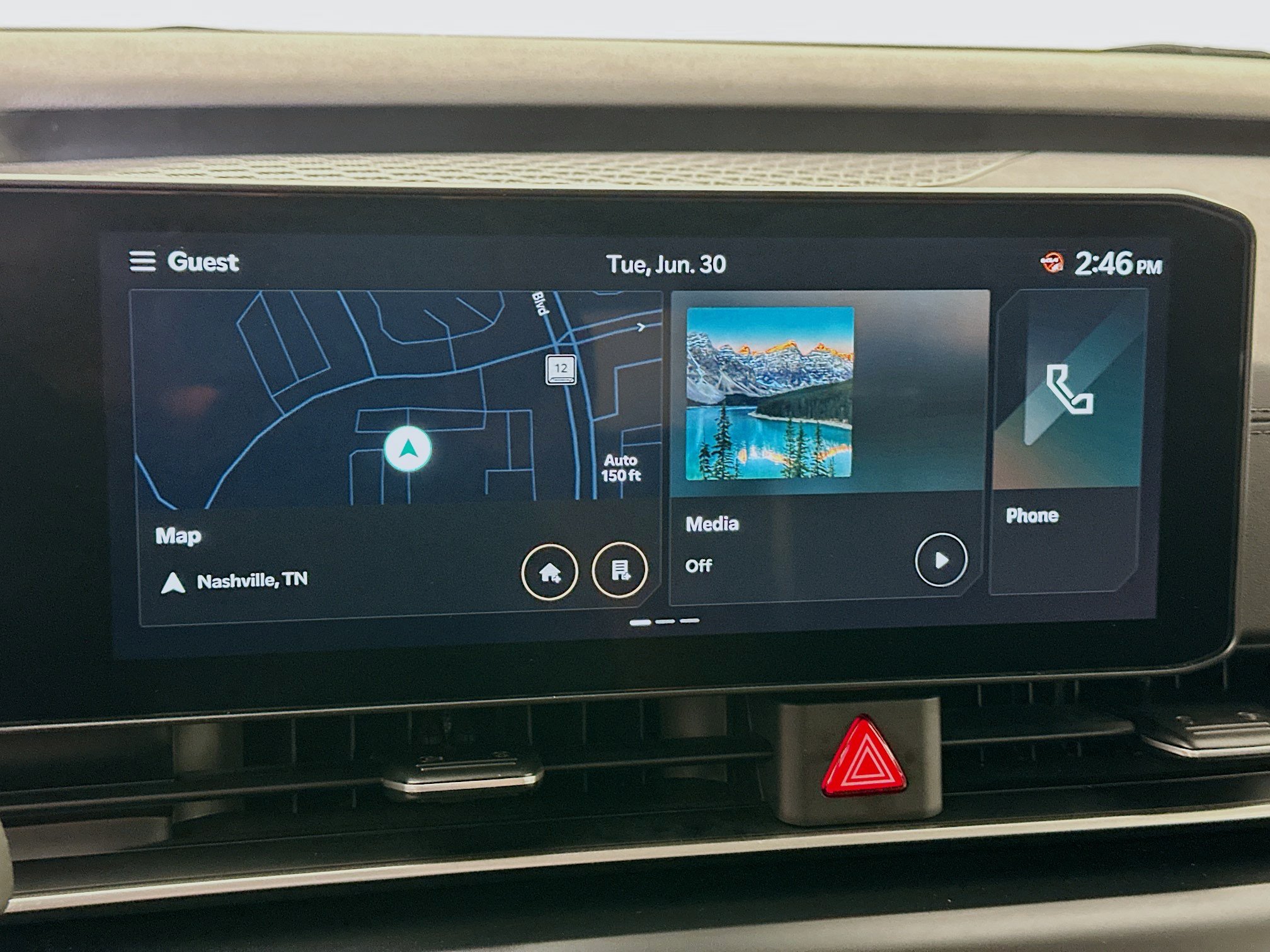 Used 2026 Kia Carnival FWD image 21