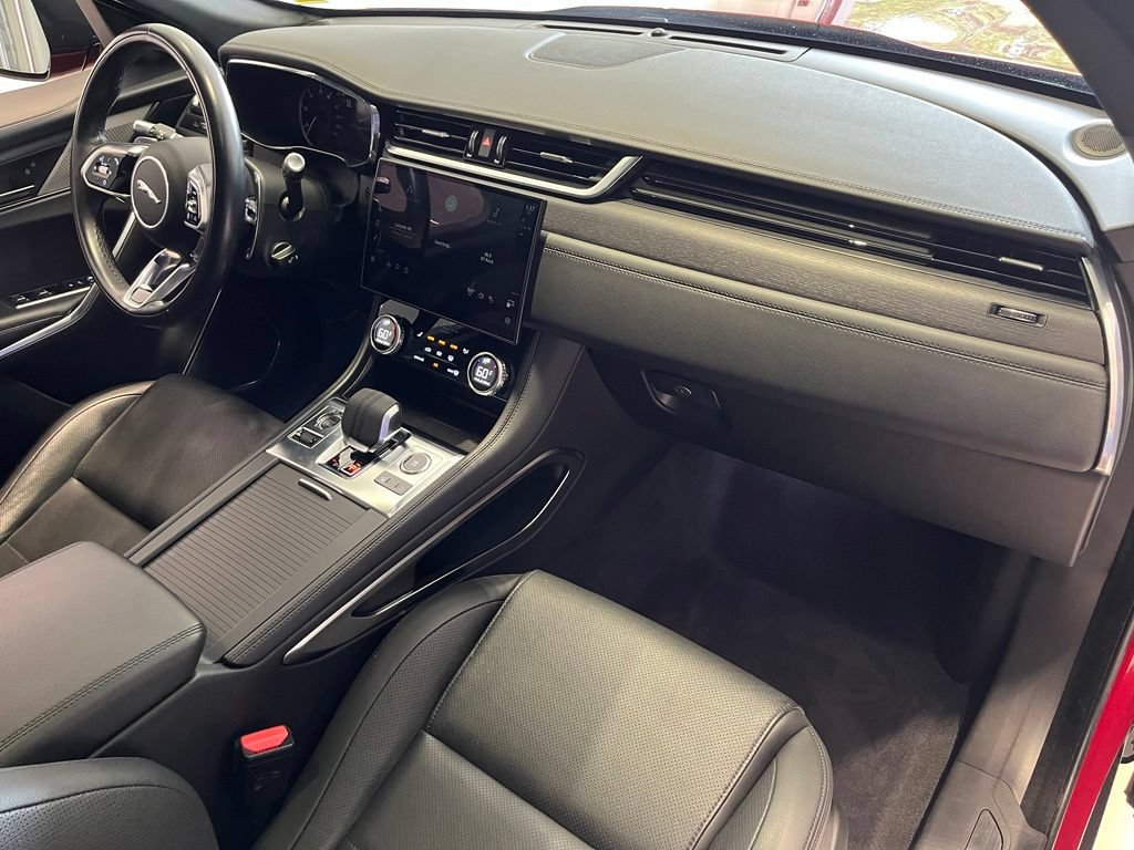 Used 2022 Jaguar F-PACE S AWD/4WD image 32