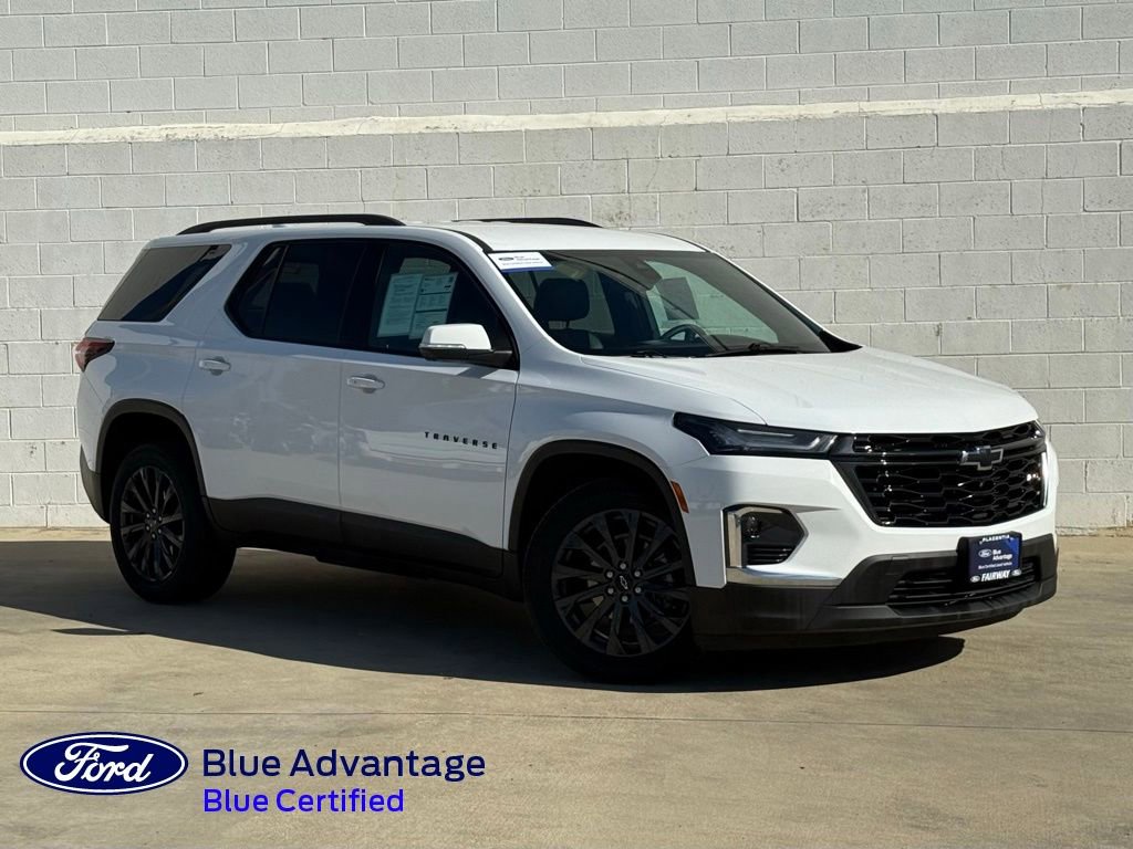 Used 2023 Chevrolet Traverse RS image 1