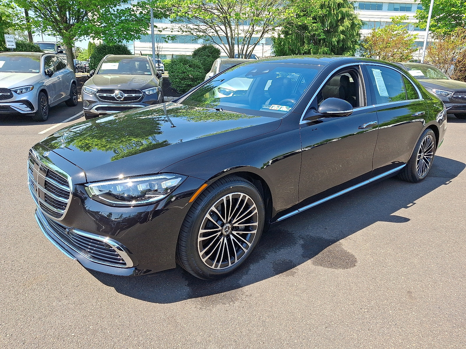 Certified 2026 Mercedes-Benz S 580 4MATIC Sedan image 3