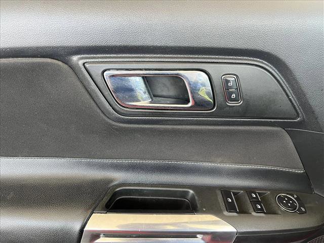 Used 2016 Ford Mustang Convertible image 19