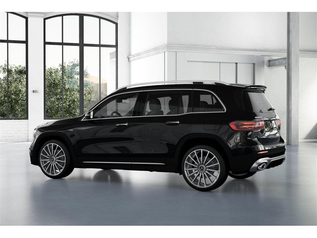 Used 2024 Mercedes-Benz GLB 35 AMG 4MATIC image 31