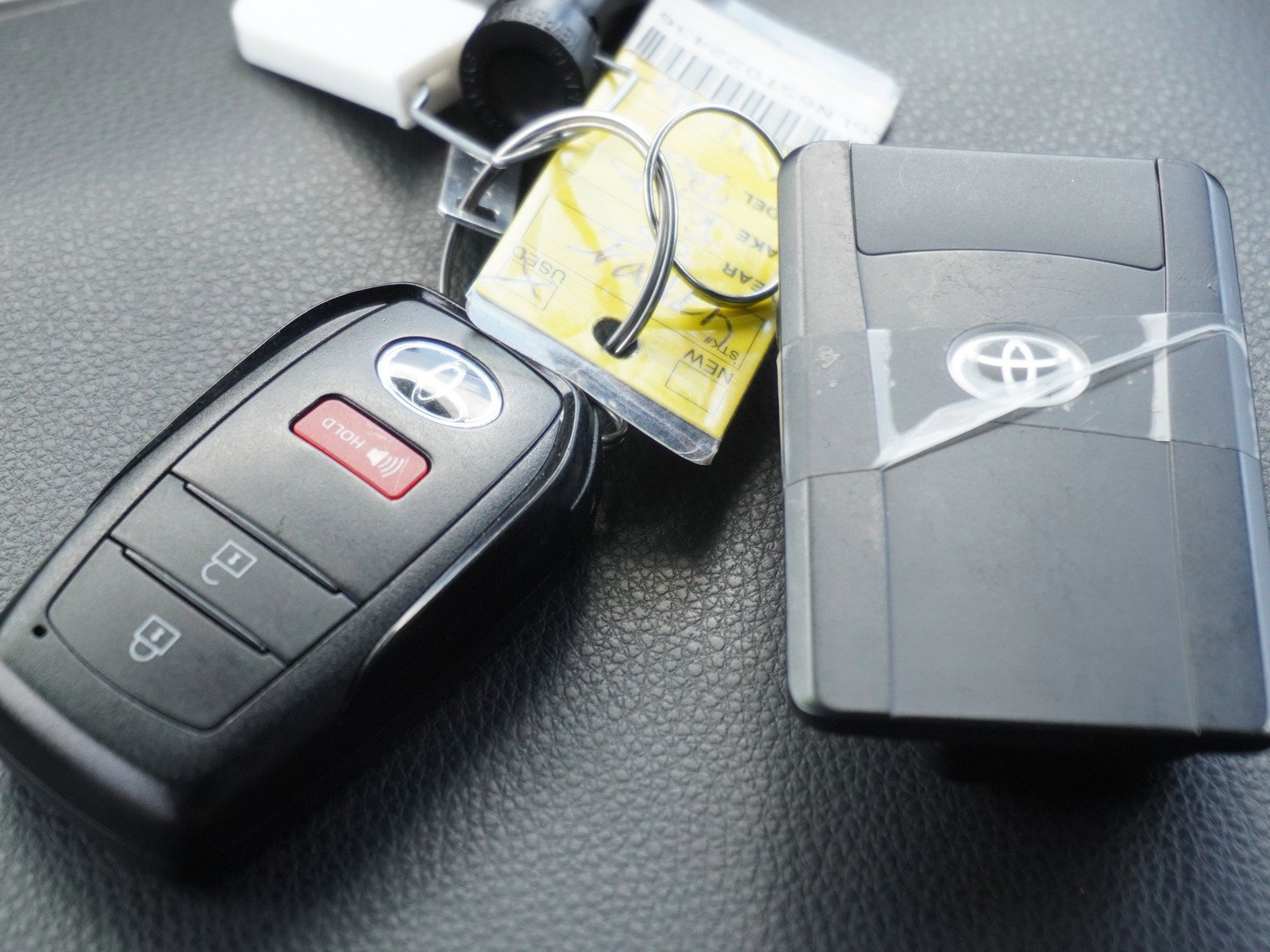 Used 2025 Toyota Tacoma TRD Off-Road w/ TRD Off Road Upgrade Package AWD/4WD image 21