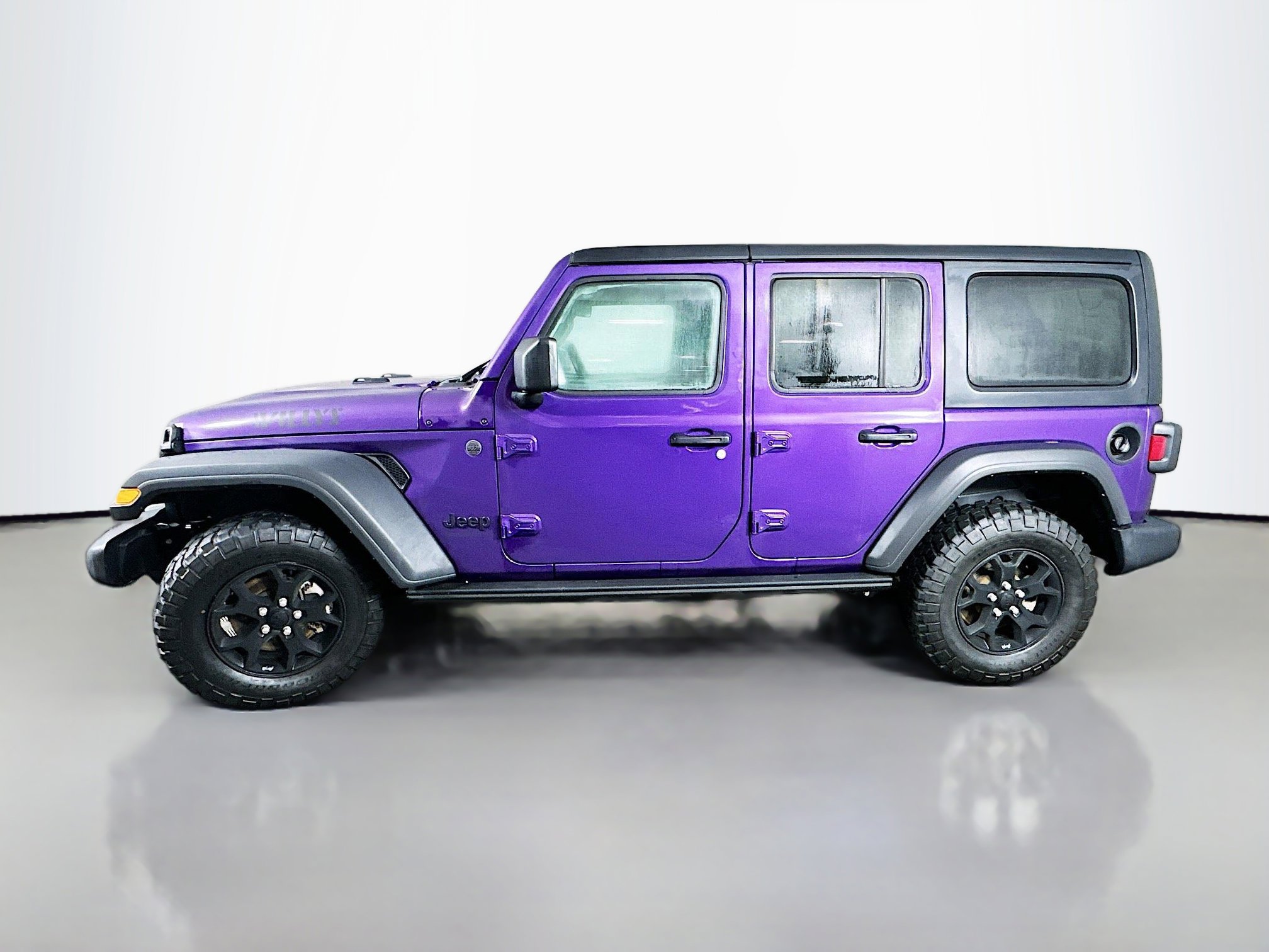 Used 2023 Jeep Wrangler Willys image 4