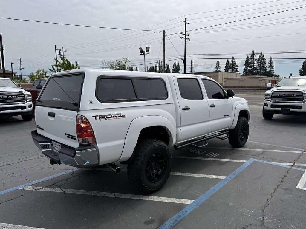 Used 2013 Toyota Tacoma PreRunner w/ SR5 Pkg RWD image 5
