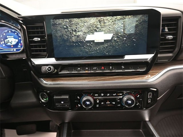 Used 2023 Chevrolet Silverado 1500 LT Trail Boss w/ Convenience Package II image 10