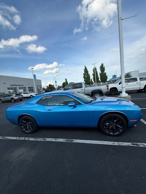 Used 2023 Dodge Challenger SXT w/ Blacktop Package RWD image 4