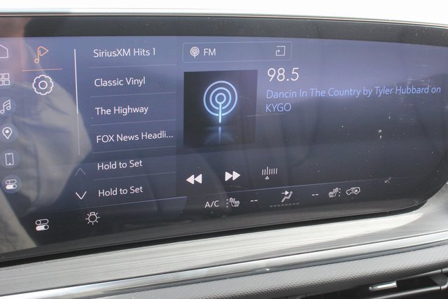 New 2025 Buick Envision Preferred image 38