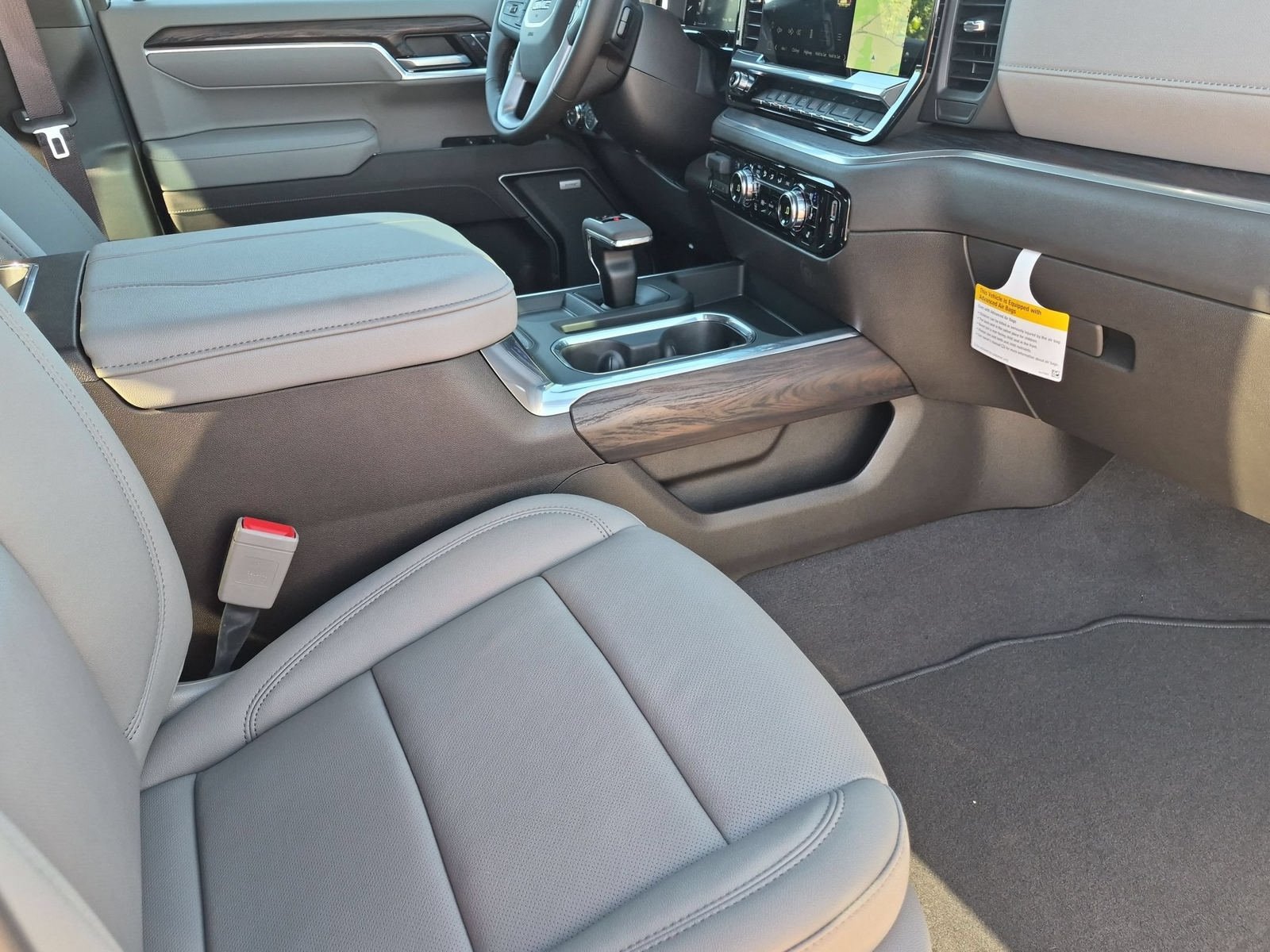 New 2026 GMC Sierra 1500 SLT w/ SLT Premium Package AWD/4WD image 31