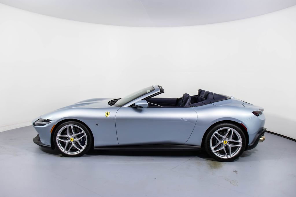 Certified 2025 Ferrari Roma Spider RWD image 9