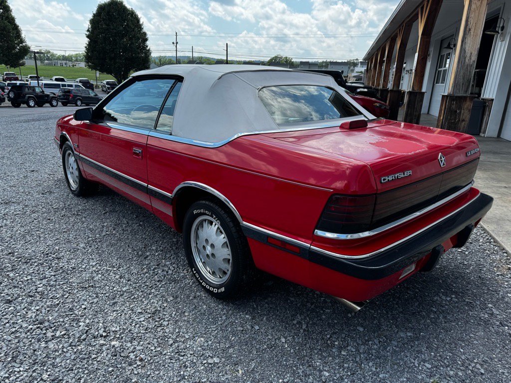 Used 1989 Chrysler LeBaron Premium FWD image 8