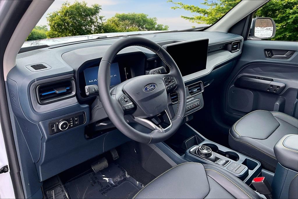 New 2026 Ford Maverick Lobo image 6