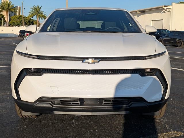 New 2026 Chevrolet Equinox EV LT image 2