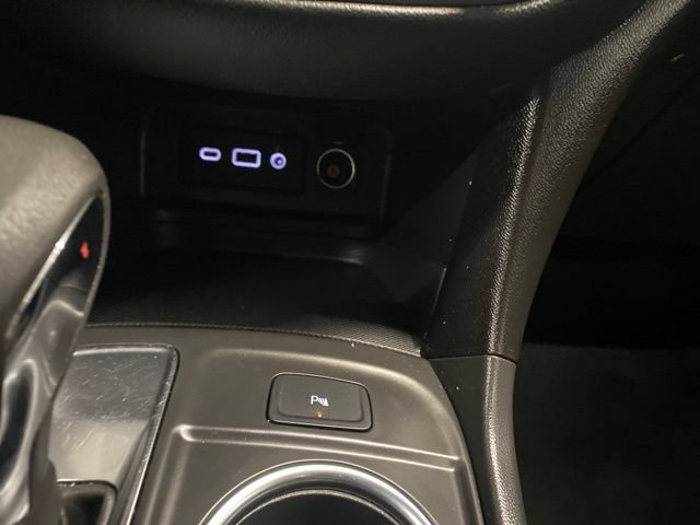 Used 2024 Chevrolet Equinox LT FWD image 23