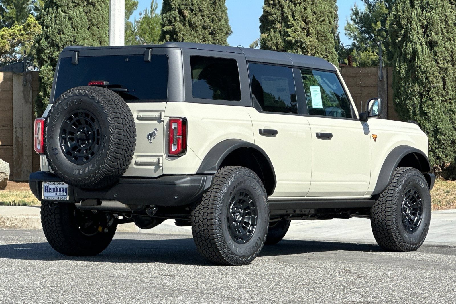 New 2026 Ford Bronco Badlands AWD/4WD image 4